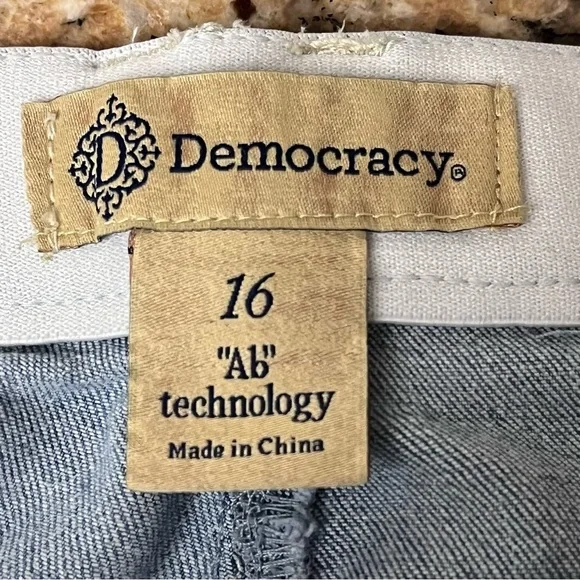 DEMOCRACY “Ab”solution Raw Hem Cropped Jeans 16 High Rise Straight Preppy Coast - Picture 7 of 8